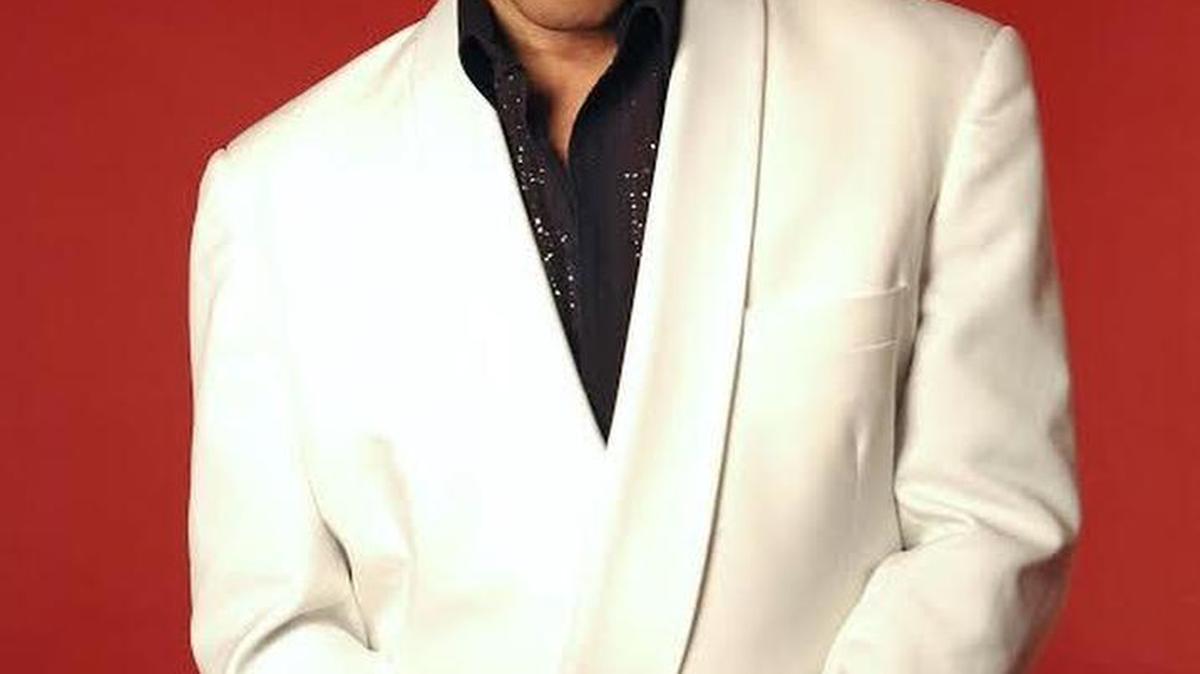 Dave Lawrence portrays Lionel Richie at Legends in Concert, also with tributes to the Blues Brothers, Reba McEntire, Elvis Presley, and Rod Stewart, 8 p.m. daily through Wednesday, and a 2 p.m. matinee Tuesday, at 2925 Hollywood Drive, Myrtle Beach, at U.S. 17 Bypass and 29th Avenue North, in Lakeshore Village, across from Broadway at the Beach.