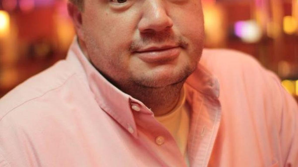 Not to be confused with the former Chicago Blackhawks goaltender, Tony Esposito, who grew up with Italian heritage and Southern roots, opens for four nights through Saturday, at Carolina Comedy Club, at Broadway at the Beach’s Celebrity Square, off 29th Avenue North in Myrtle Beach.