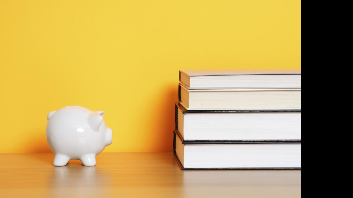 
On average, the Class of 2015 graduated with a little over $35,000 in student loan debt, according to Edvisors. Photospin.com.

