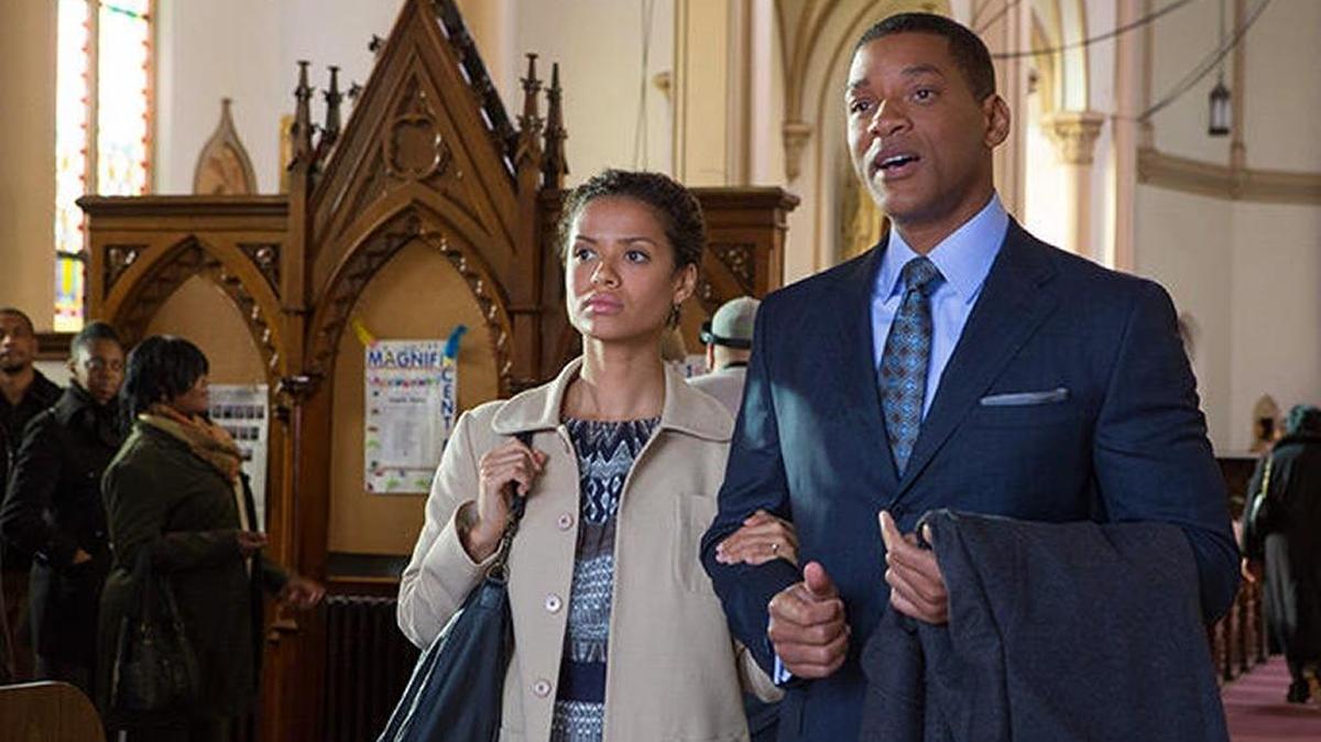 Gugu Mbatha-Raw and Will Smith in “Concussion.”