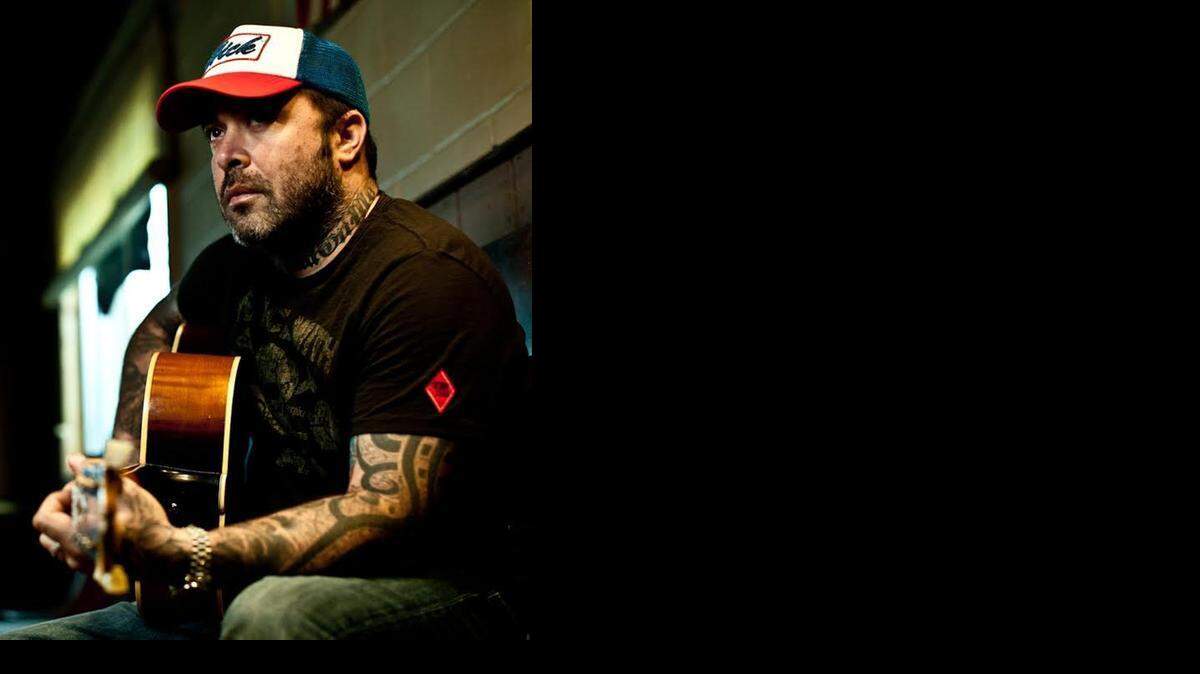 
Aaron Lewis. Photo by Jim Wright.
