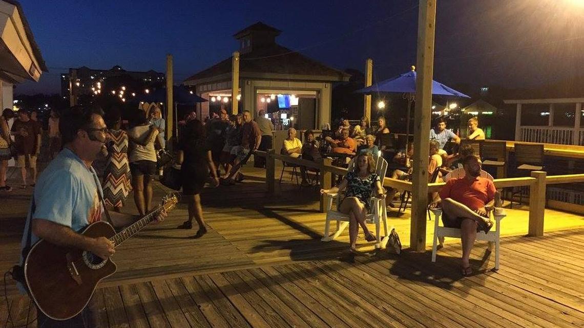 Frothy Dog Tavern in Barefoot Landing is ready to be your relaxation spot in North Myrtle Beach | Open/Shut Case
