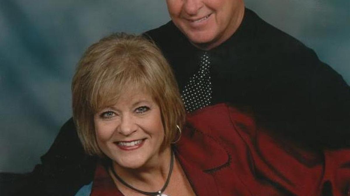 Diane DeVaughn Stokes and husband Chuck Stokes – celebrating 31 years of marriage – will reunite on stage again, this time in “Love Letters,” 7:30 p.m. Saturday at the Main Street Theatre in Conway, to help Theatre of the Republic raise funds for new curtains.