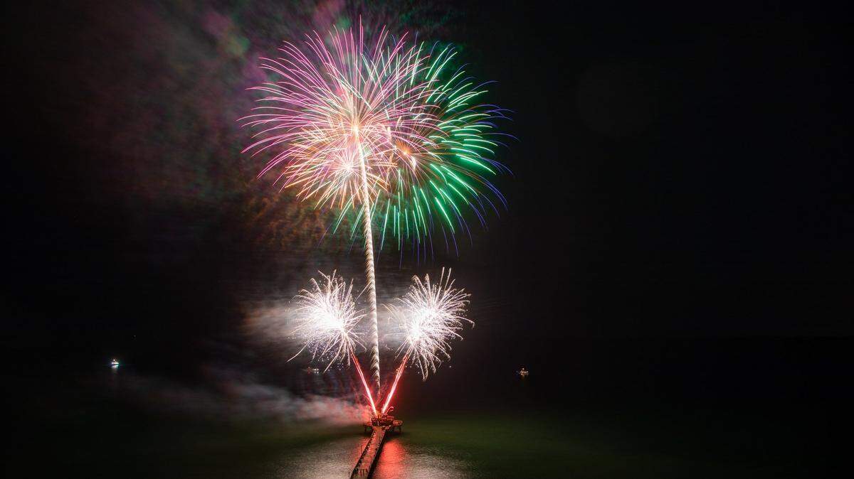 Fireworks shoot off the end of the Cherry Grove Pier for the pier’s July 4 celebration Thursday night.