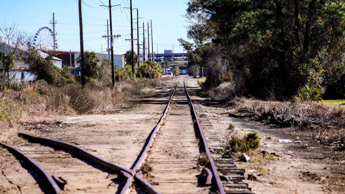 Myrtle Beach sees economic power in revamped rail line, but obstacles exist. Here’s why