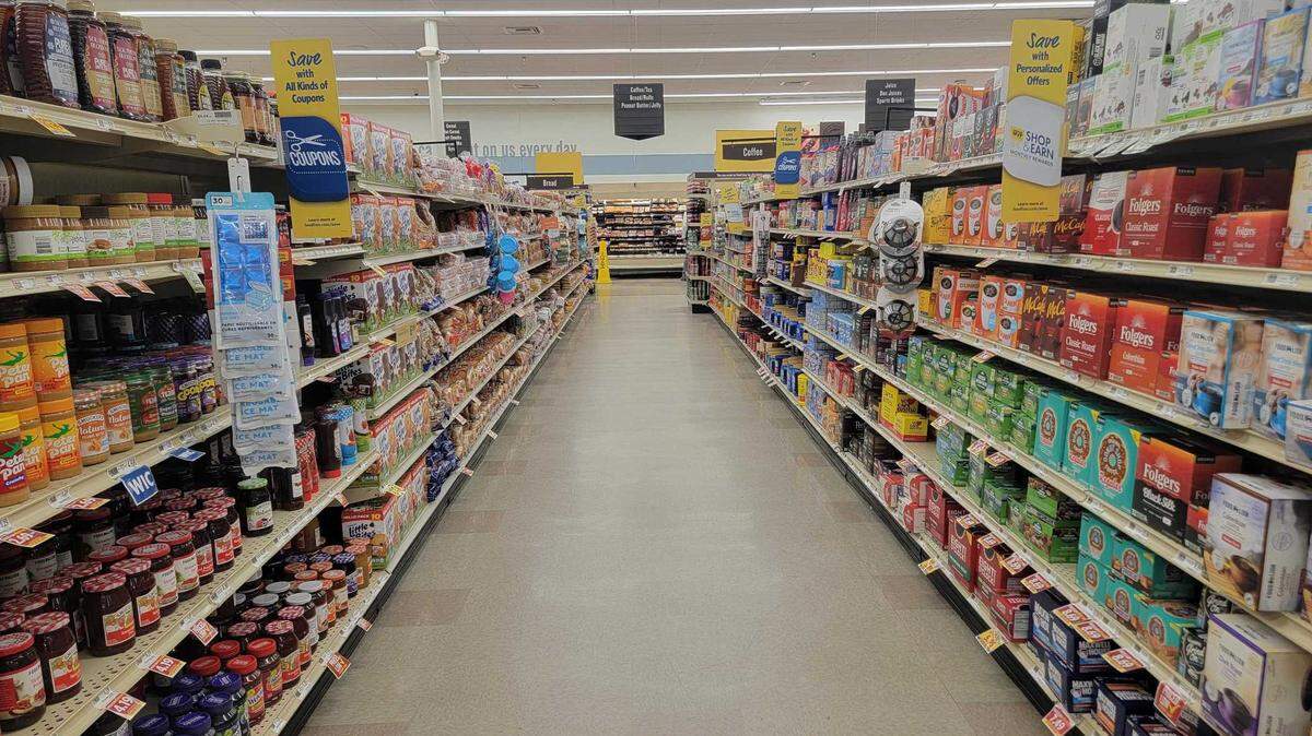 Food Lion and other stores around Myrtle Beach will close on Christmas Day.