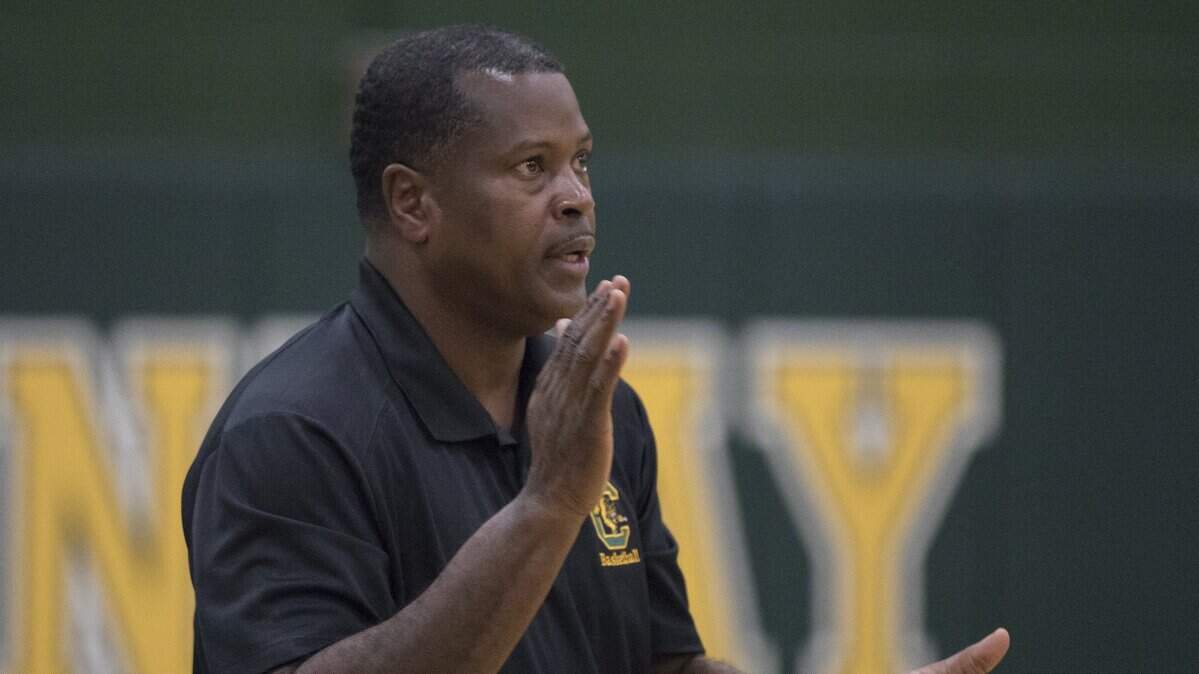 Conway’s coach Michael Hopkins Conway boys basketball took on West Florence at home on Friday night. Jan. 19, 2018.
