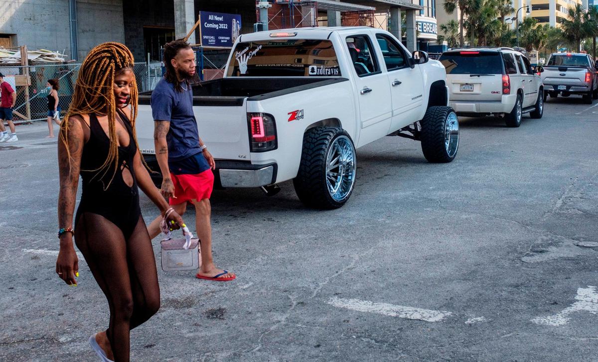 A modified truck cruises Ocean Boulevard in Myrtle Beach during Memorial Day weekend 2021. May 29, 2021. The S.C. legislature is considering a ban on the lifting of vehicle’s front ends more than four inches above the rear commonly known as the “Carolina Squat.”