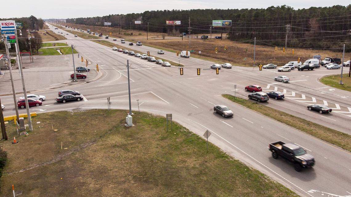 Is it illegal to pass someone in the right lane of a highway? Here’s what SC law says