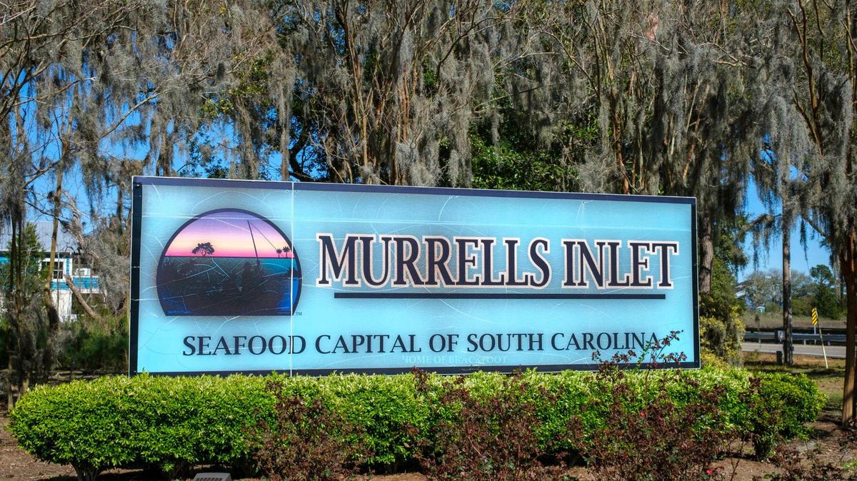 Murrells Inlet sign. March 14, 2022.