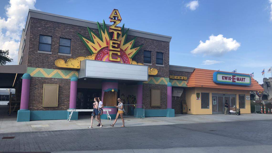 Simpsons in 4D at Broadway at the Beach