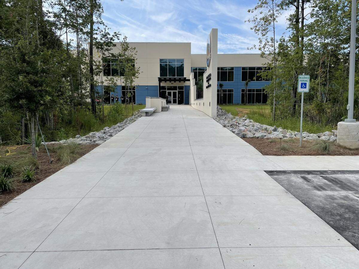 Horry County stripped former public safety deputy administrator Randy Webster’s name from the Emergency Operations and Communications Center amid an ongoing lawsuit.