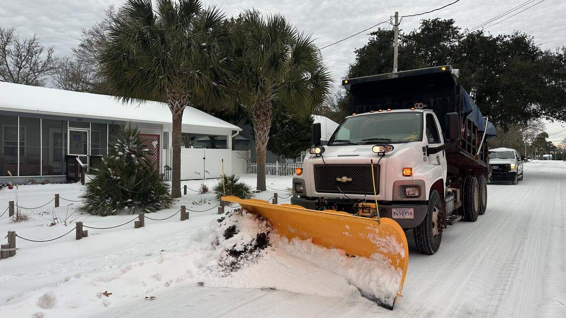 Schools are closed after Myrtle Beach’s record snowfall & roads worsen with freezing temps