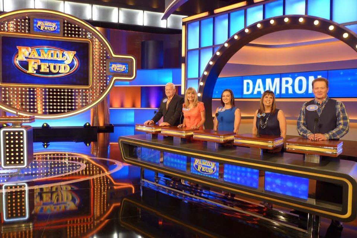 K.O. Damron, from left to right, Sherri Lynn Damron, Leslie Nichole Bohannon, Terri Ann Dempsey and Jack Dempsey appear on an episode of Family Feud set to air Monday.