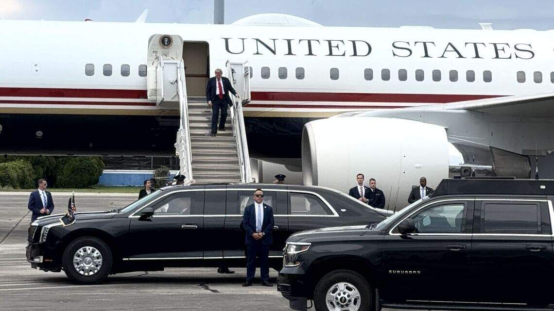 Trump lands in Myrtle Beach aboard Air Force One, motorcade heads to rally