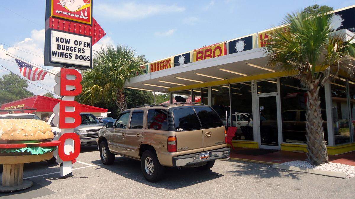 Old South BBQ Company on Sea Mountain Highway in North Myrtle Beach, SC, has closed. A new owner will take over.