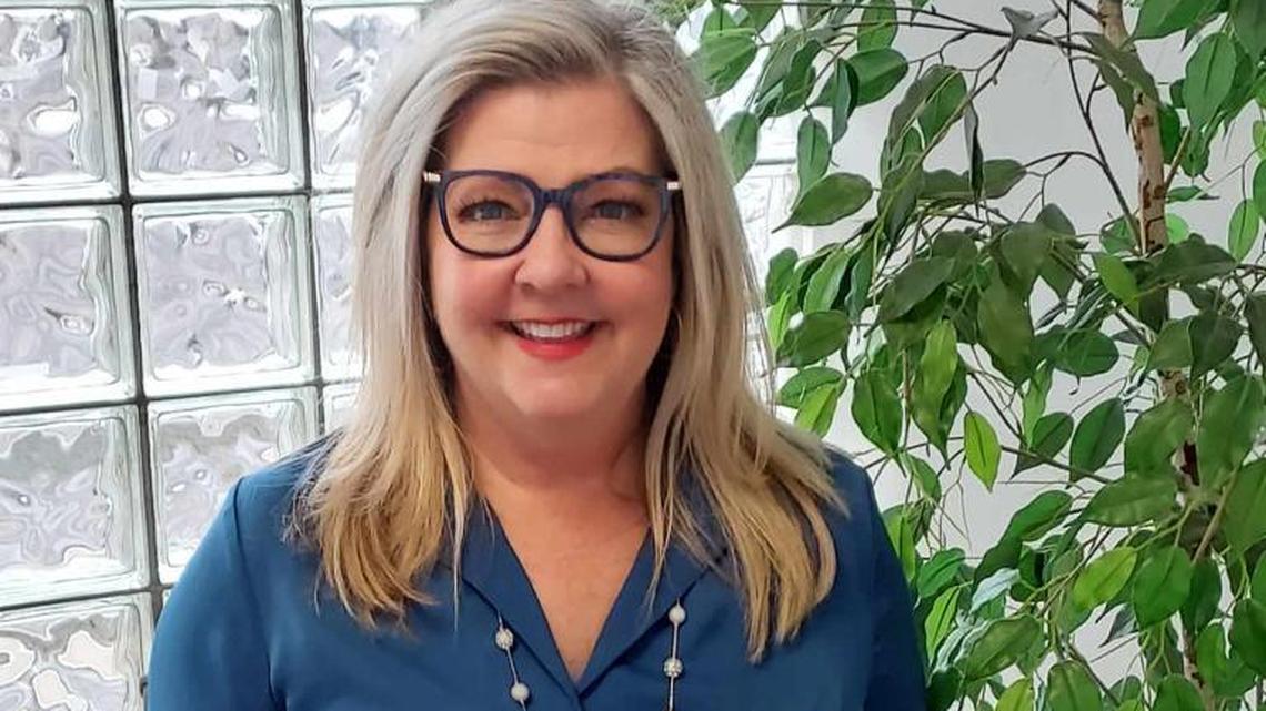 Former teacher, Myrtle Beach assistant principal announces run for Horry County school board