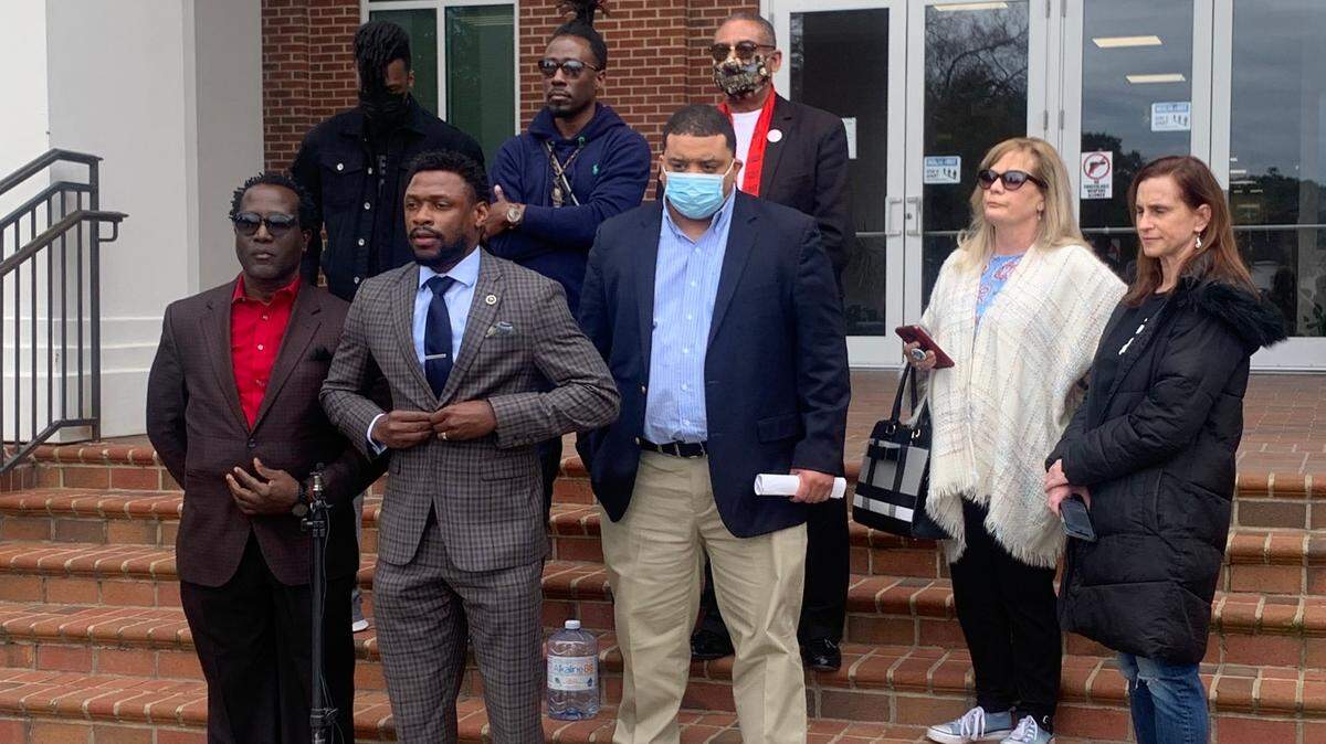 The family of Loris activist Dameion Fowler hold press conference Wednesday, saying criminal charges need to be brought against driver who hit and killed Fowler.