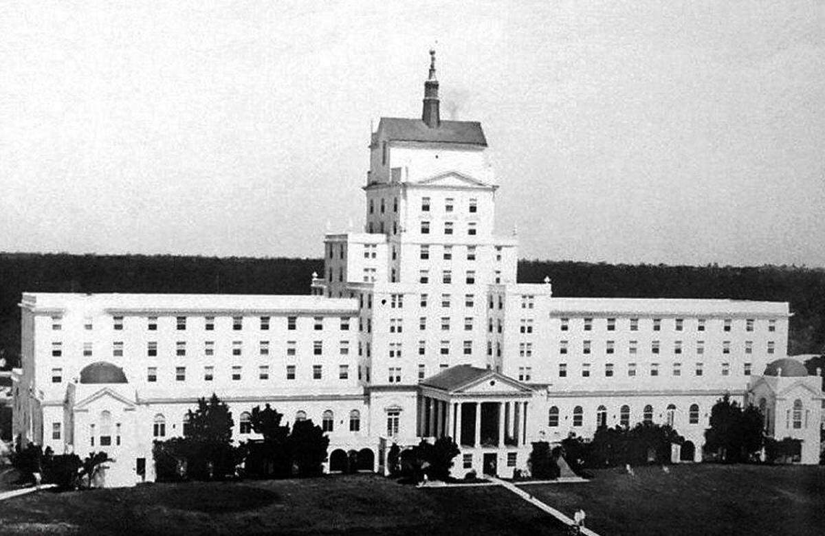 The Ocean Forest Hotel, built in 1929 and demolished in 1974, was known as the “million dollar hotel.”