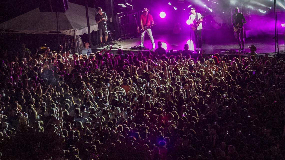 What roads are closing in Myrtle Beach for the Carolina Country Music Fest and when?