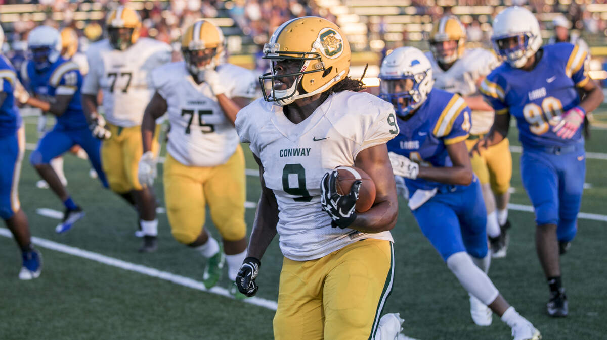 Conway’s Tate Finkley, pictured against Loris at the 2018 CNB Kickoff Classic on Friday, Aug. 10, 2018, and his teammates will face Carolina Forest on Thursday.