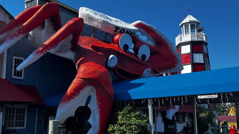 Tommy, the largest crab statue in world, can be found in Myrtle Beach, SC. Here’s where