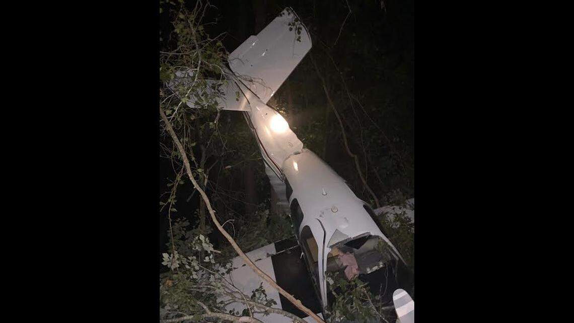 Two people hurt after plane crashes into Horry County woods
