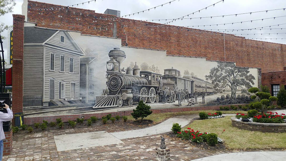Tommy Simpson was commissioned to paint the 19th century locomotive train nicknamed the “Shoo Fly,” in Conway, S.C. Photo courtesy Tommy Simpson.