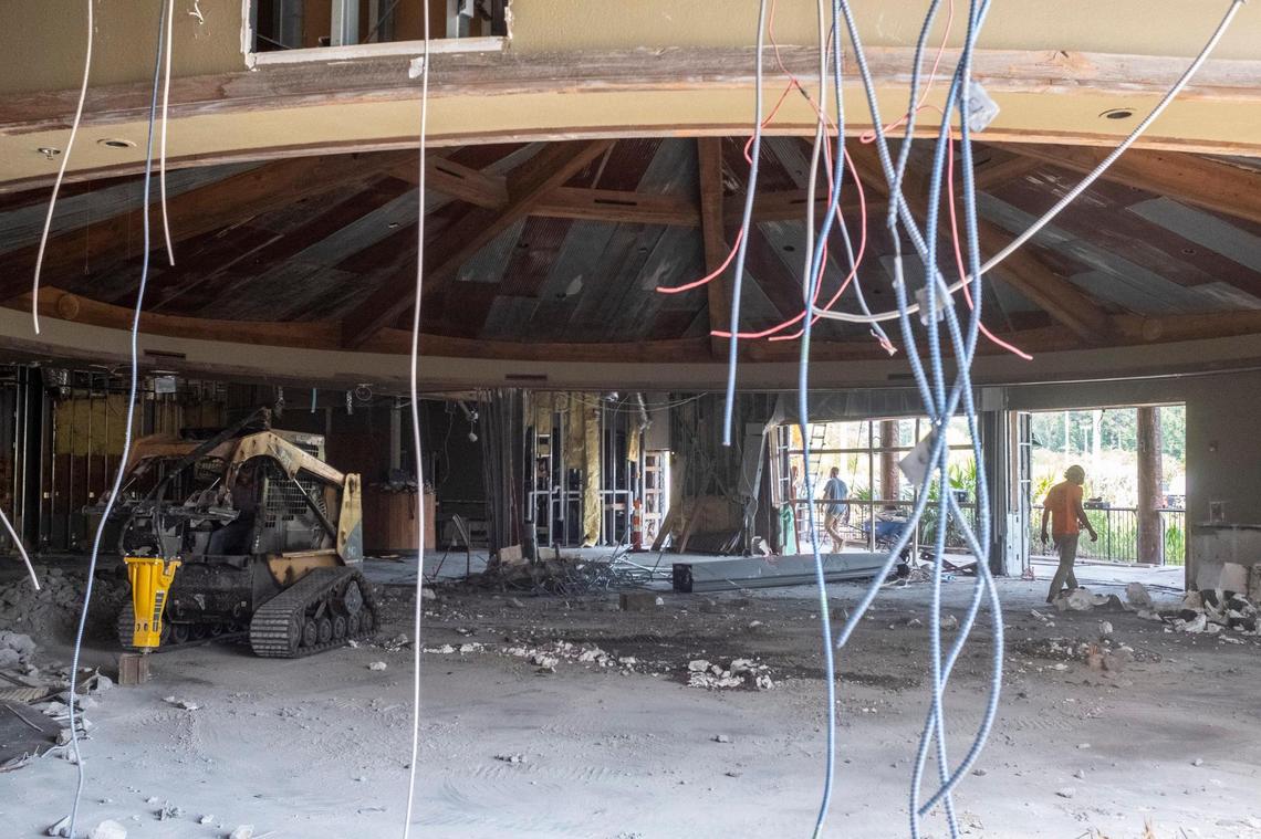 Demolition has begun at the former Islamorada Fish Company. Coby Brooks, the former owner of Hooters of America, Inc., is planning on opening a Twin Peaks restaurant in the Myrtle Beach Mall in the Briarcliffe Acres area of Myrtle Beach. The restaurant is taking over a space previously occupied by the Islamorada Fish Company restaurant and Brooks hopes to open by early September. May 26, 2021.