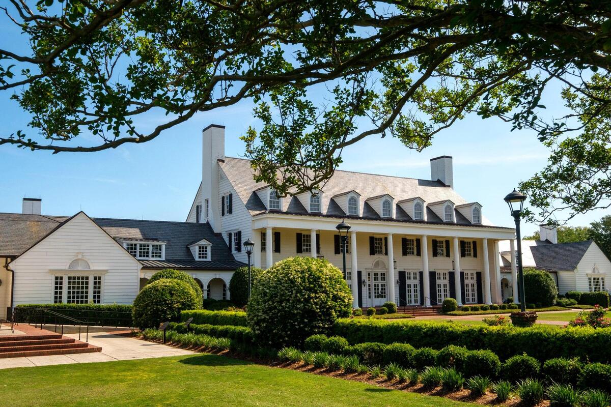 Exterior of the Pine Lakes Country Club golf course. May 4, 2021.
