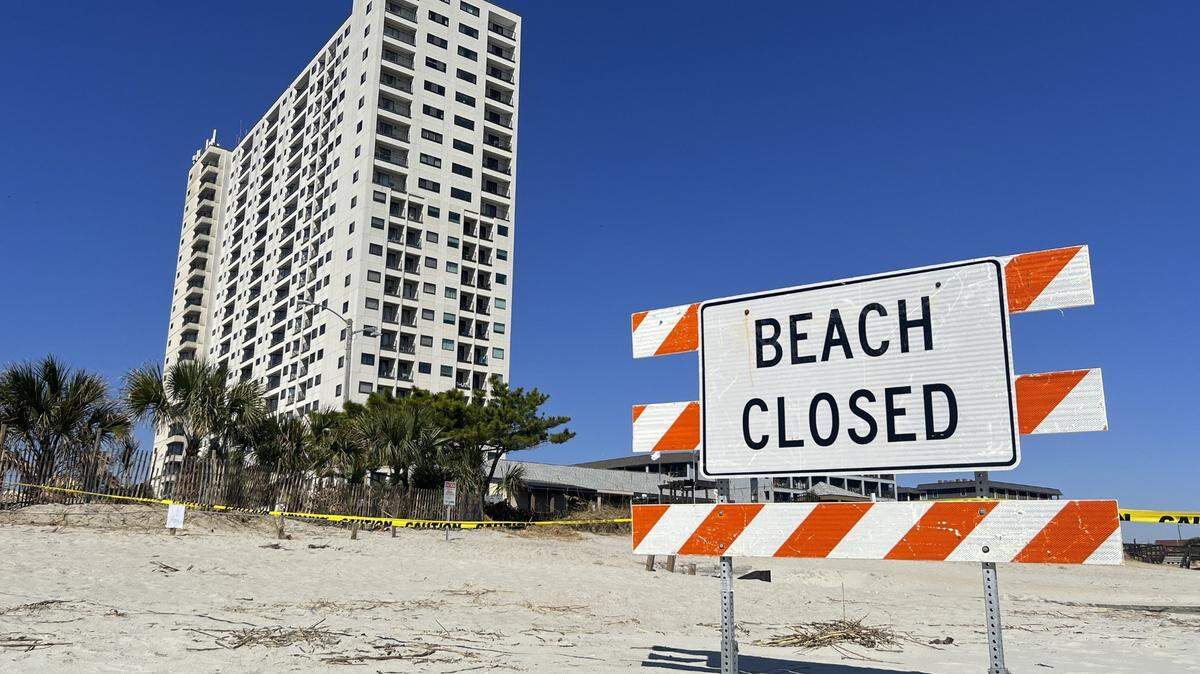 Residents have been evacuated from the 22-story Renaissance Tower at Myrtle Beach Resort after structural engineers found the building unsafe. A section of the busy beach front also also been closed. October 14, 2022.
