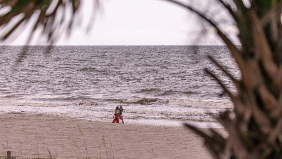 There’s a whole ocean nearby. Why can’t it be used to fight Myrtle Beach area wildfires?