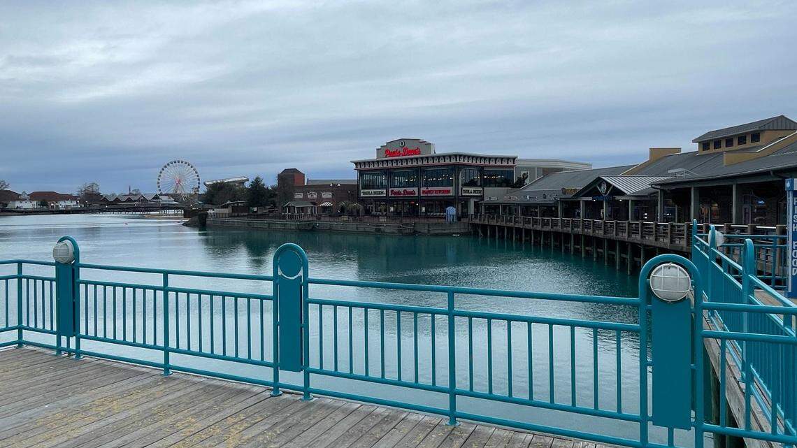 Update: Broadway at the Beach and Barefoot Landing close due to winter snow storm