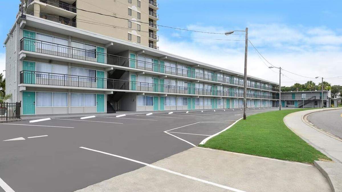 The Mermaid Inn, located near the ocean in Myrtle Beach, SC, is for sale on the commercial real estate platform LoopNet. The asking price is about $6.5 million.