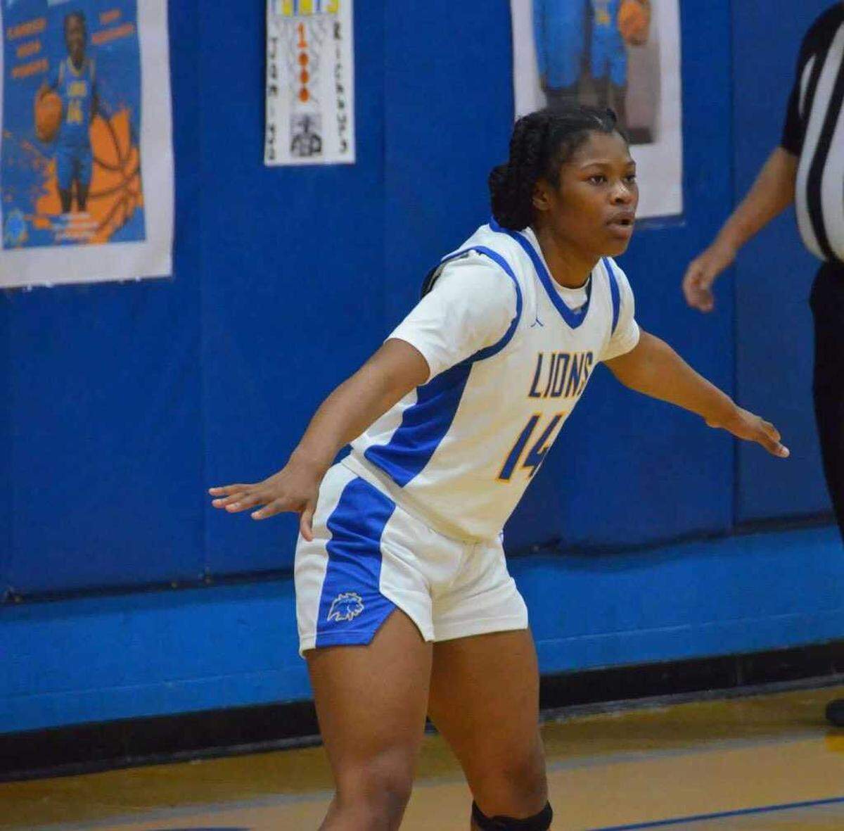 Ja’Niya Richburg’s coaches say the 18-year-old senior inspired her peers on and off the basketball court.