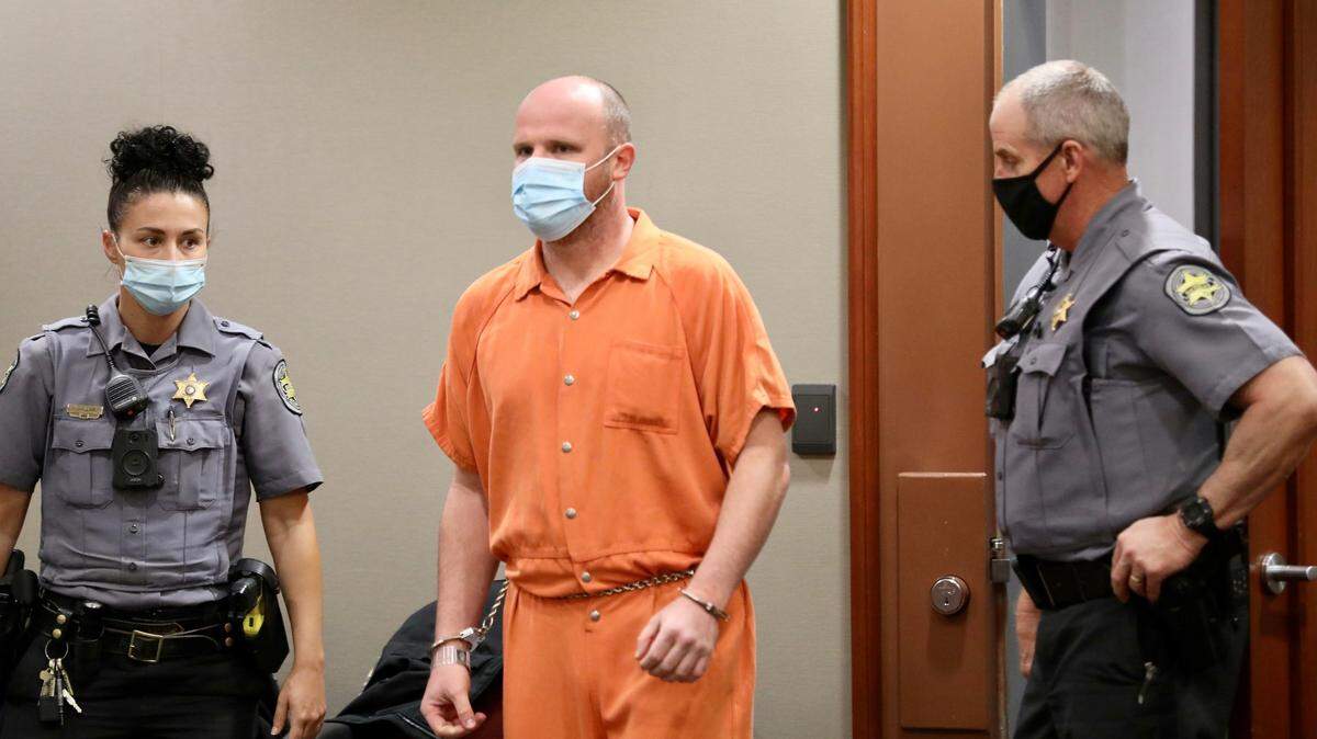 Chris Dontell walks into a courtroom on Nov. 19.