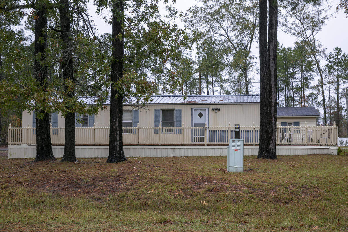 Former home of Stanley Lee Rogers at 401 William Nobles Rd, Aynor S.C.