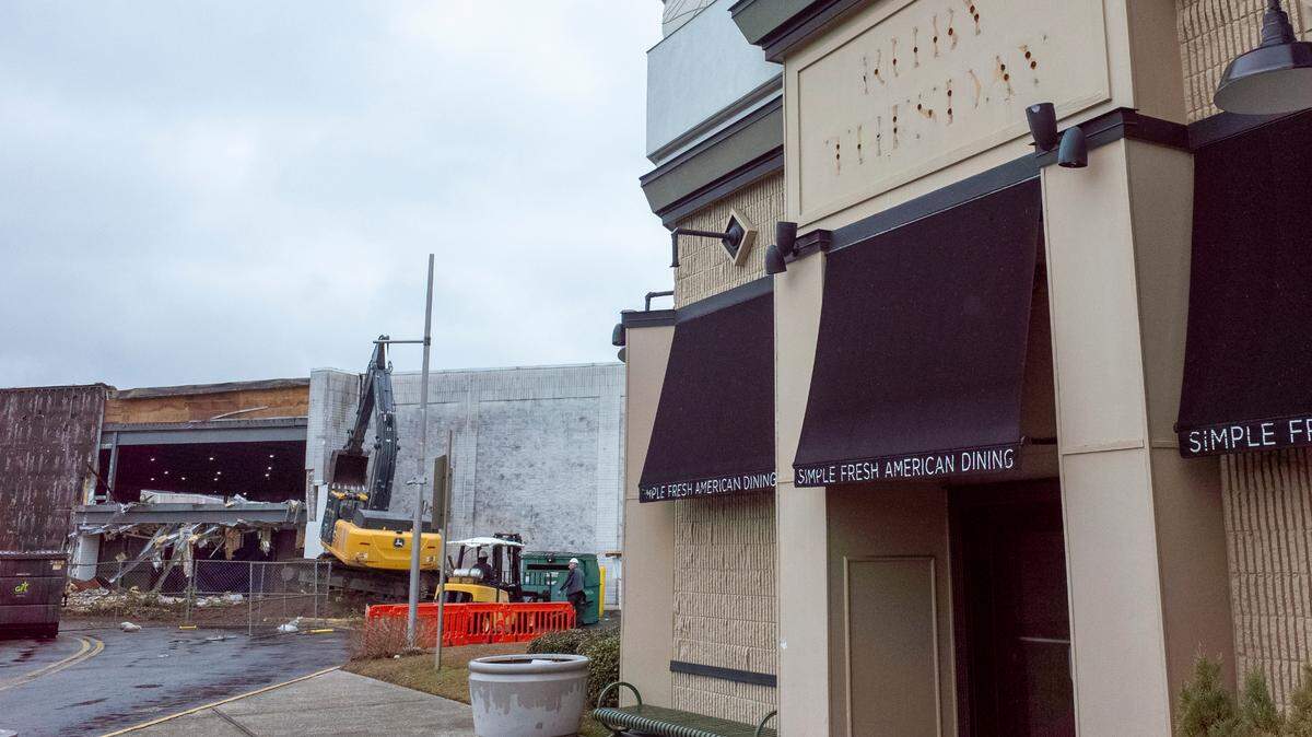 When will it open? What to know about Guy Fieri’s new Myrtle Beach Mall eatery