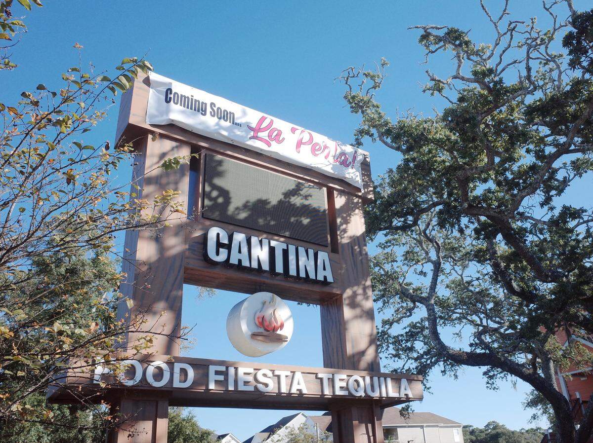 A “Coming Soon” sign could be seen near the former Roca Roja Cantina at 806 Sea Mountain Highway in North Myrtle Beach on Tuesday, Oct. 21, 2025, announcing the arrival of La Perla on the Marsh. However, the new restaurant will not be opening, according to the owner.