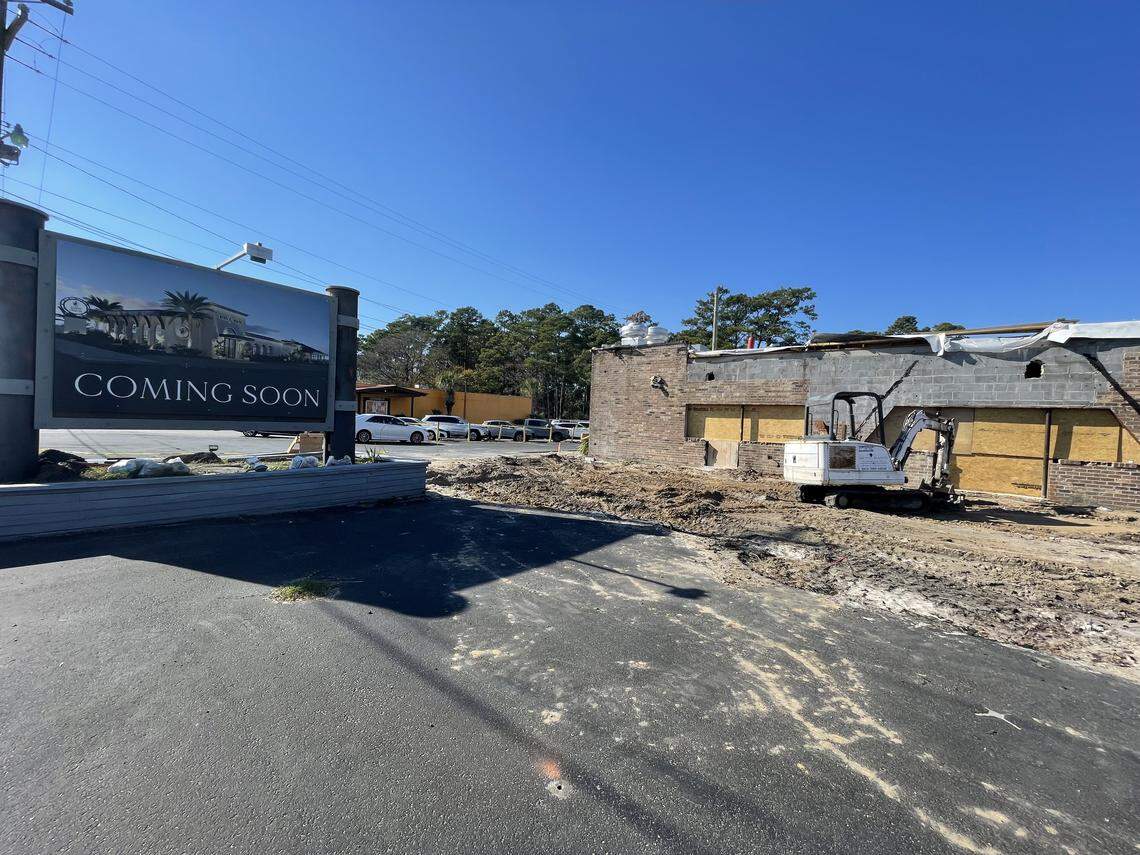 A new restaurant will open in a former North Myrtle Beach seafood restaurant that closed earlier this year. White Heron is expected to open its doors in May 2026.