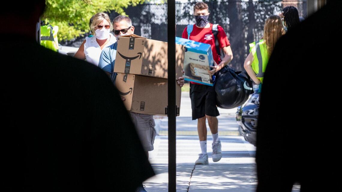 Coastal Carolina University reinstates mask mandate as COVID cases soar due to omicron
