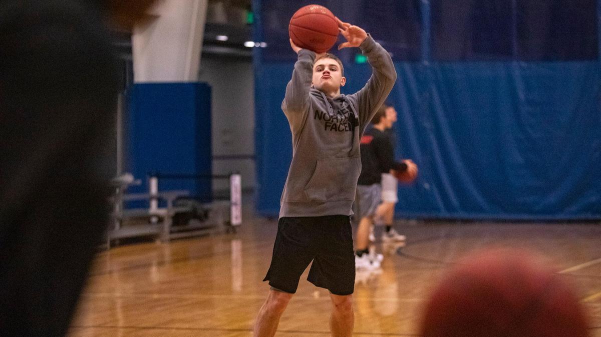 University (W.Va.) High point guard Kaden Metheny averaged 27 points and made 16 three-point field goals in three games in this year’s Beach Ball Classic, and is scheduled to return with his team for the 2019 tournament at the Myrtle Beach Convention Center, according to Beach Ball executive director John Rhodes.