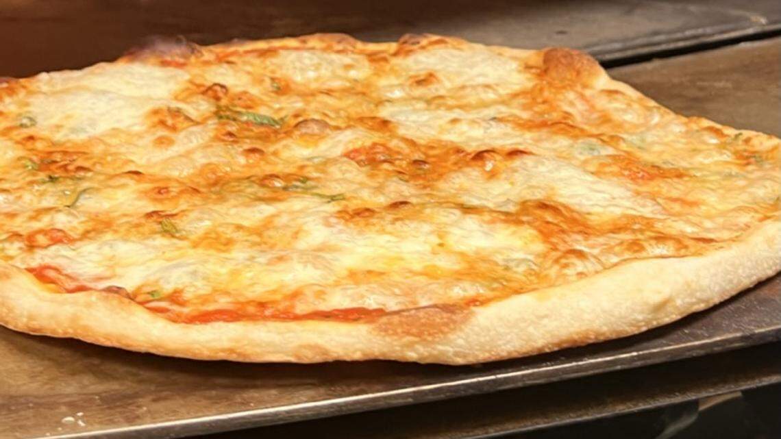 Planning on ordering pizza? Here are top rated pizza places in Myrtle Beach, SC area