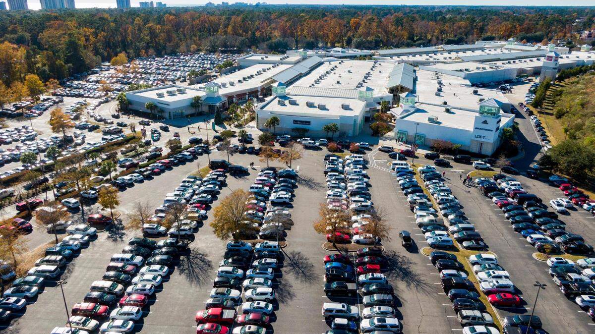 The Highway 17 Myrtle Beach Tanger Outlets has opened a new store.