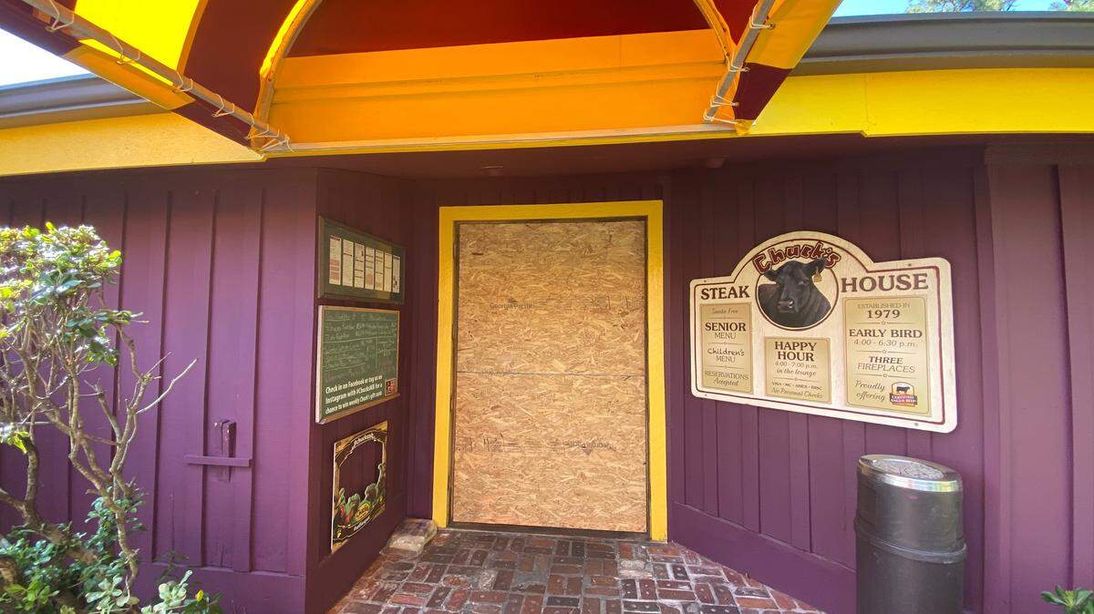 Chuck’s Steakhouse on Restaurant Row in Myrtle Beach is closed.