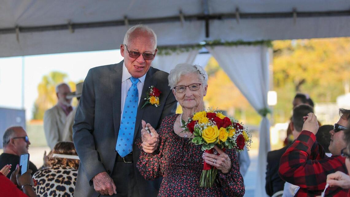 School sweethearts lost touch for decades. At 82, they got married — at an SC Walmart