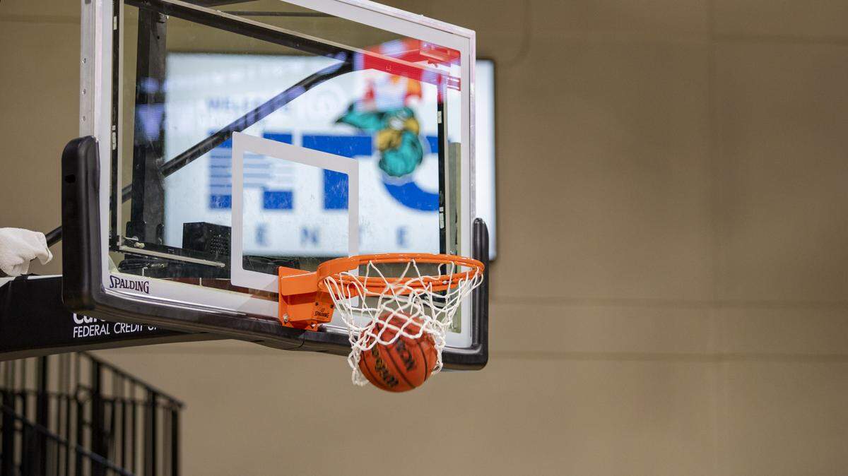 College basketball recruiting updates ...