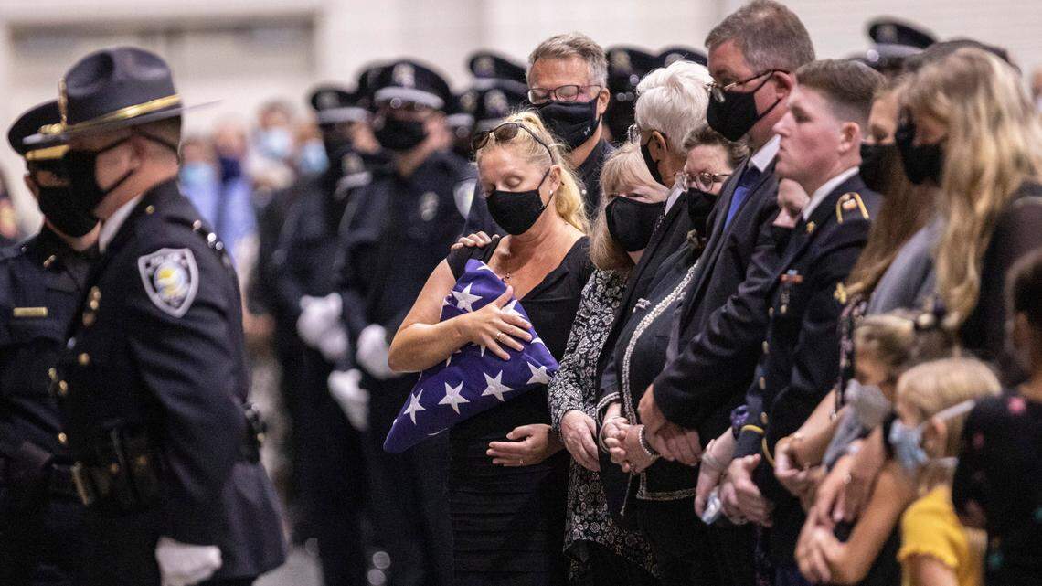 Myrtle Beach pauses to say goodbye to a police officer known as the gentle giant