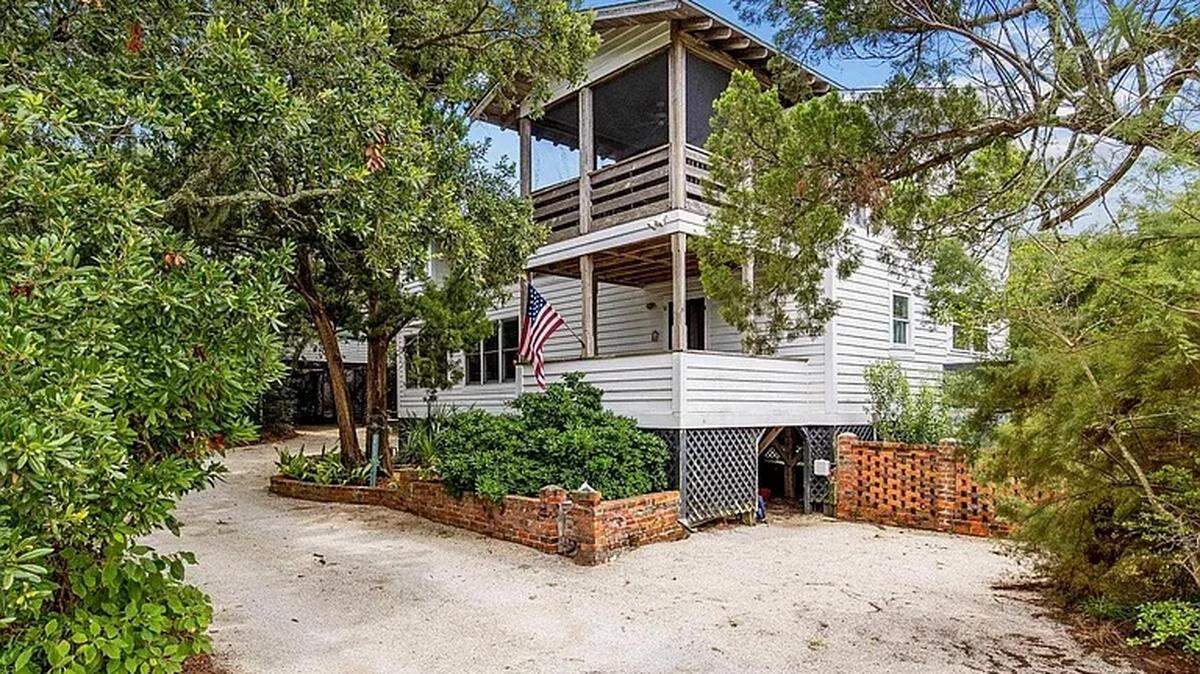 A Pawleys Island home built in 1935 is for sale on Zillow. The 10-bed and seven-bath house is almost 5,000 square feet.
