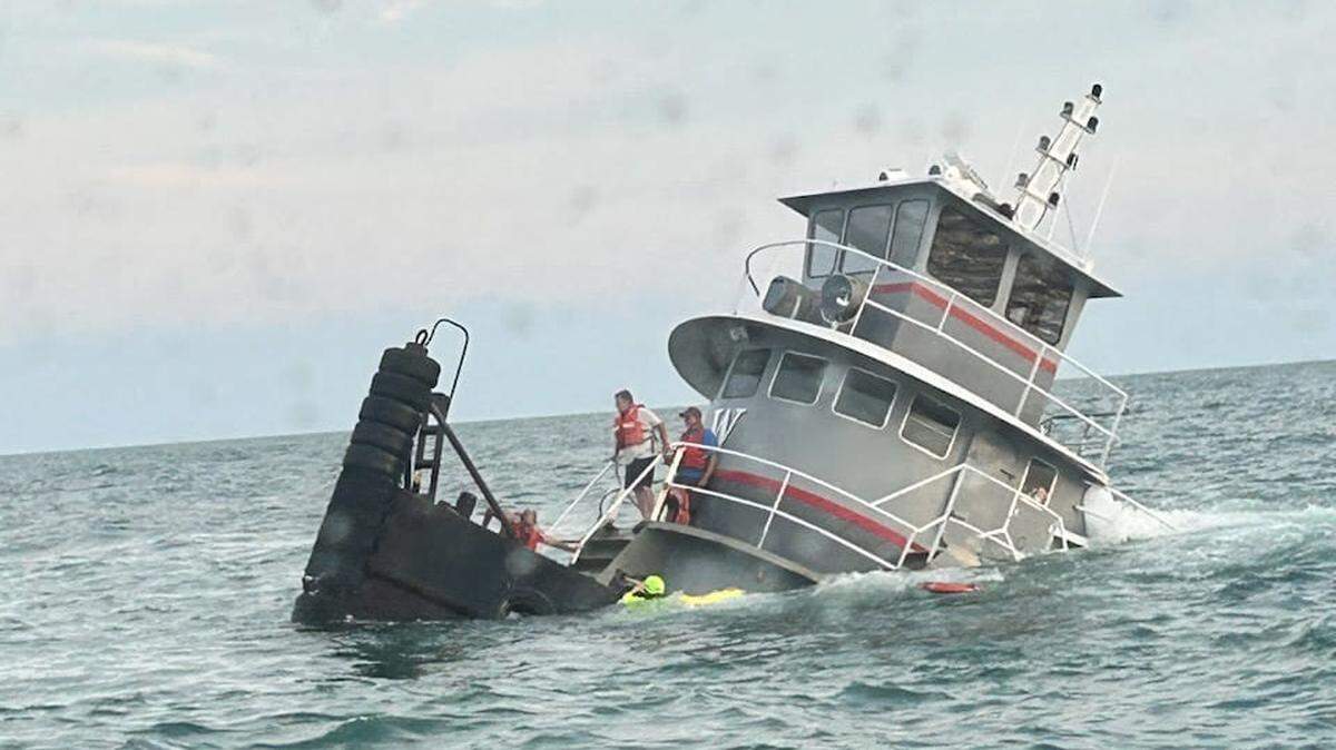 Salvage operations of a sunken push tug boat off the shore of North Myrtle Beach will begin Tuesday, according to the U.S. Coast Guard. Three crew members were rescued off the boat Aug. 8 by Horry County Fire Rescue.